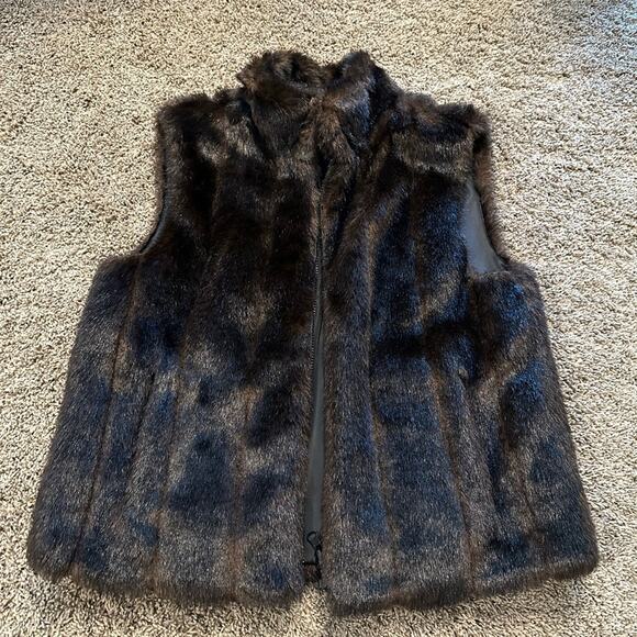 Jackets & Blazers - Faux Fur Vest in Rich Brown